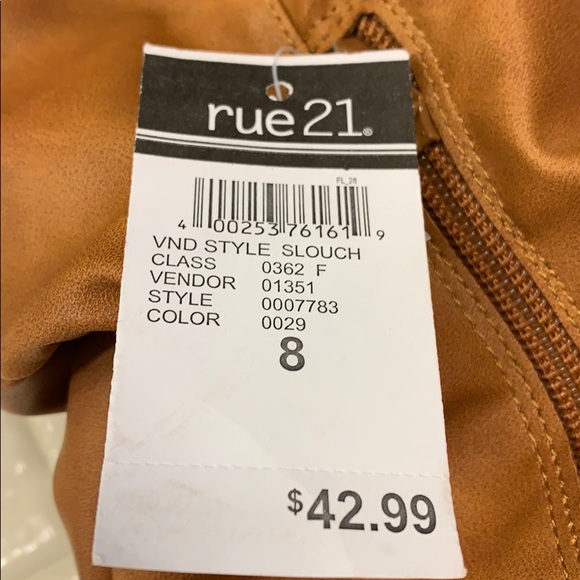 NWT Rue 21 boots - Picture 3 of 3